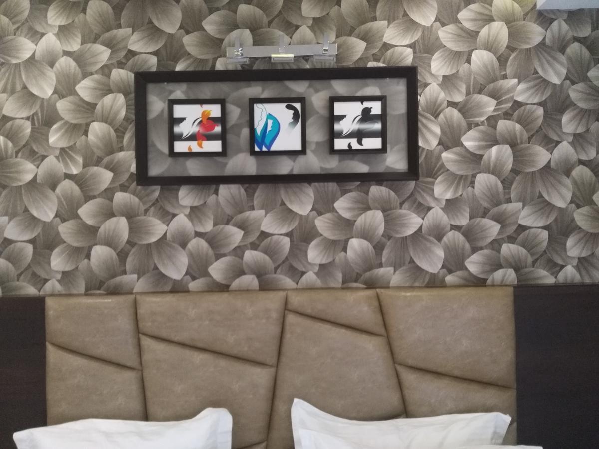Golden Tree Hotell Puri Eksteriør bilde
