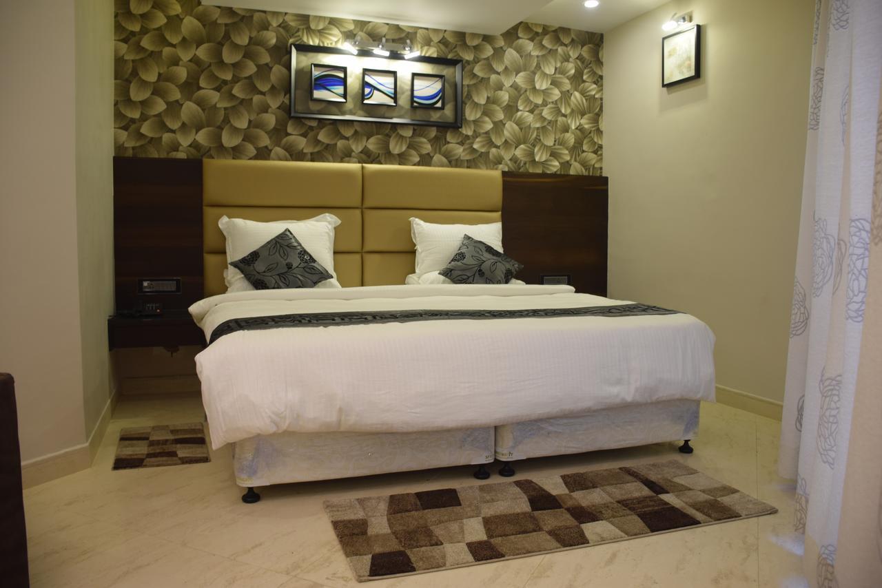 Golden Tree Hotell Puri Eksteriør bilde